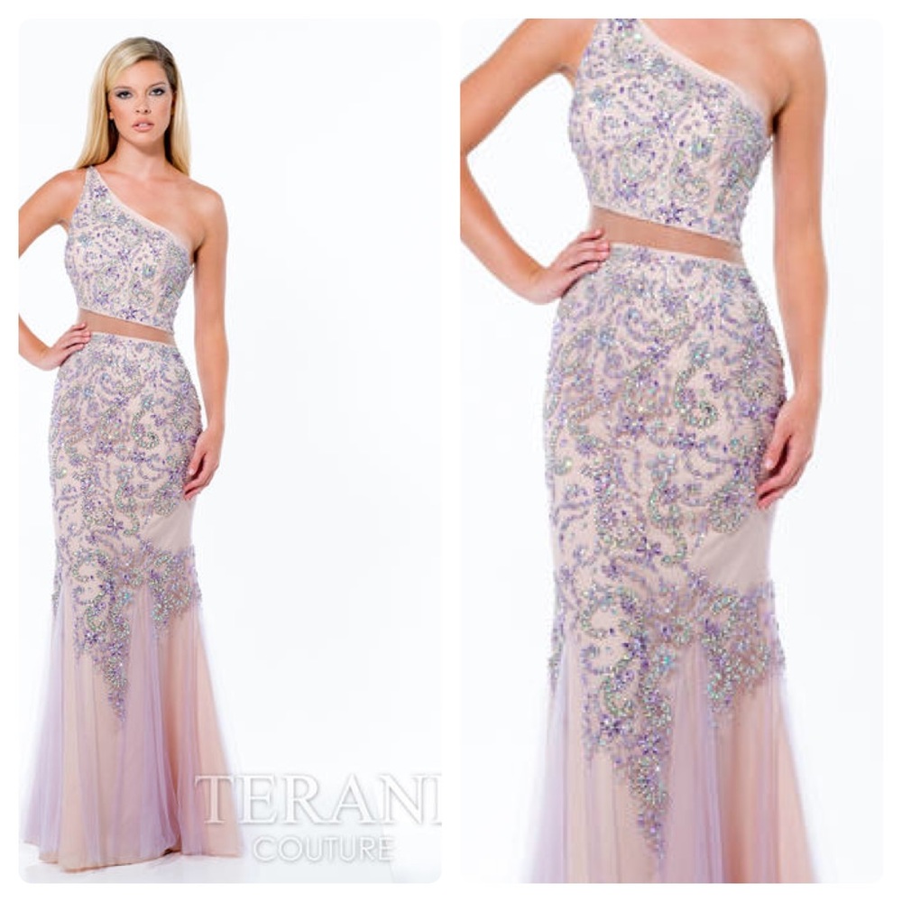 💟“TERANI COUTURE” Formal Gown Retails $450💟